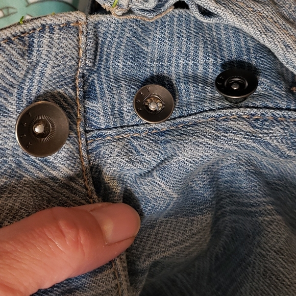 ⭐4/$20 Roxy denim shorts - Picture 5 of 7